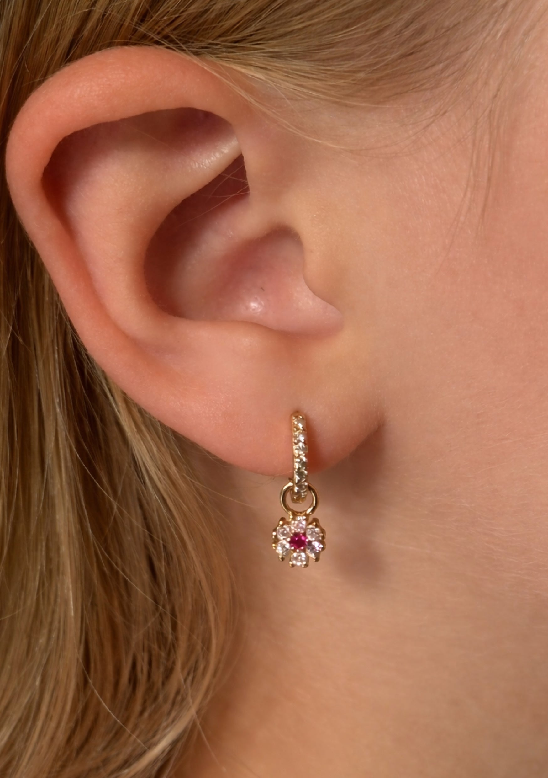 FLOWER CHARM EARRINGS