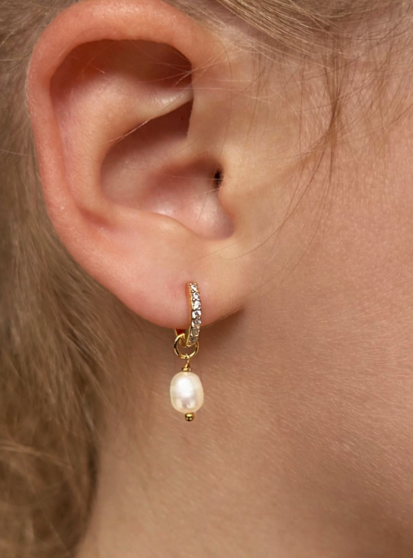 PEARL CHARM EARRINGS